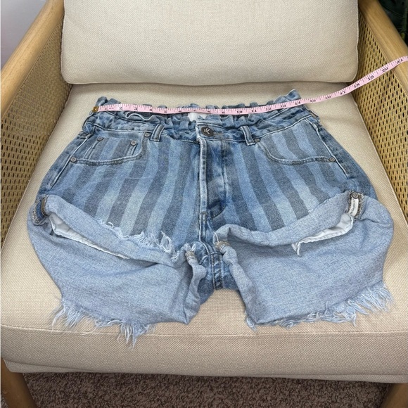 One Teaspoon Shorts - Picture 8 of 9